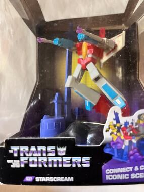 Zoteki Transformers Starscream Diorama Figure #027
